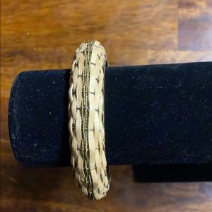 Natural material gold bangle